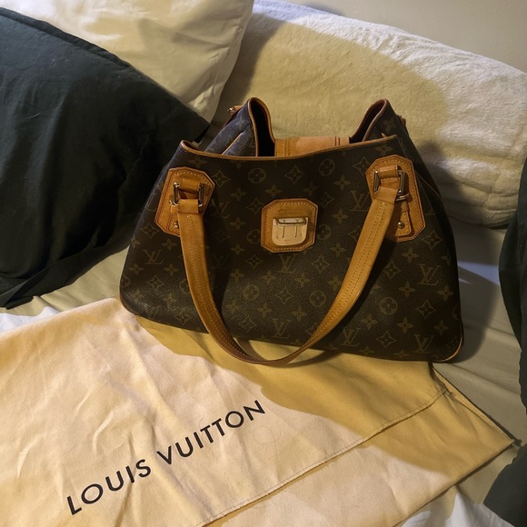 Louis Vuitton Handbags - Louis Vuitton Griet Monogram Shoulder Bag